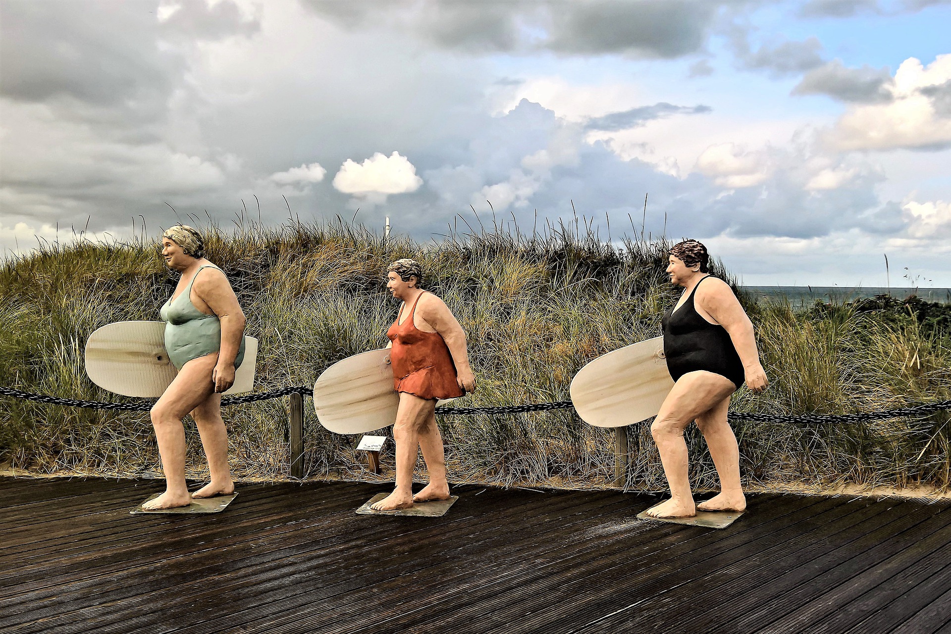 surfingwomen